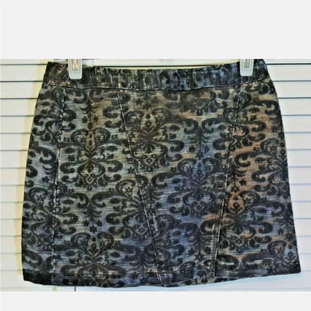 Express Lace Look Paisley Skirt Charcoal